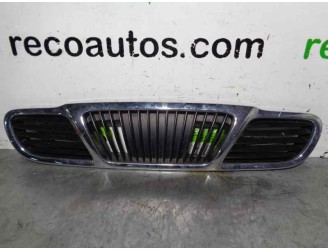 Recambio de rejilla delantera para daewoo lanos 1.5 cat referencia OEM IAM 96215294  