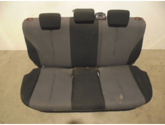 Recambio de asientos traseros para mazda 2 lim. (de) 1.3 active (3-ptas.) referencia OEM IAM DJ0157350B63 DJ0157350B63 