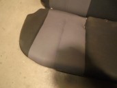 Recambio de asientos traseros para mazda 2 lim. (de) 1.3 active (3-ptas.) referencia OEM IAM DJ0157350B63 DJ0157350B63 