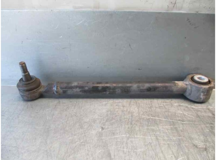 Recambio de brazo suspension inferior trasero izquierdo para ssangyong rodius 2.0 td cat referencia OEM IAM   