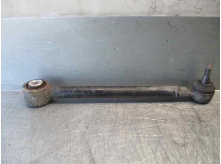 Replacement rear lower right suspension arm for SsangYong Rodius 2.0 TD cat OEM IAM reference 