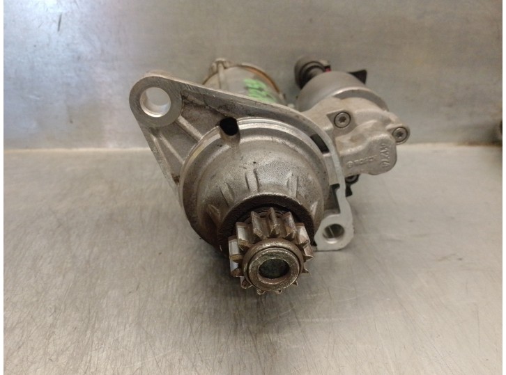 Replacement starter motor for Seat Ibiza (6J5) OEM IAM reference 0AM911023N 0001179516 BOSCH