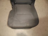 Recambio de asientos trasero izquierdo para toyota verso 2.0 d-4d cat referencia OEM IAM TELA NEGRA Y GRIS 5 PUERTAS