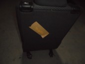 Recambio de asientos trasero izquierdo para toyota verso 2.0 d-4d cat referencia OEM IAM TELA NEGRA Y GRIS 5 PUERTAS