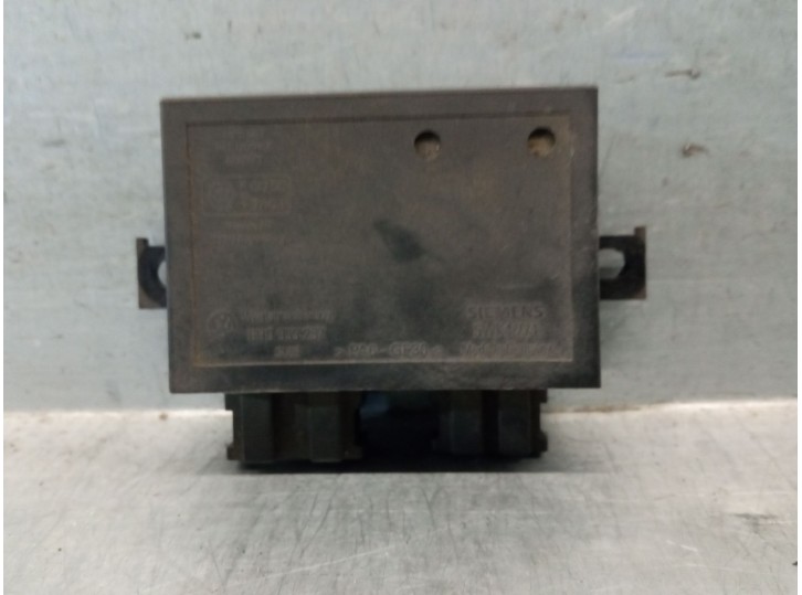 Recambio de centralita inmovilizador para seat ibiza (6k) básico referencia OEM IAM 6H0953257  5WK4774 SIEMENS