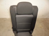 Recambio de asiento trasero medio para toyota verso 2.0 d-4d cat referencia OEM IAM TELA NEGRA Y GRIS 5 PUERTAS
