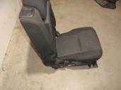 Recambio de asiento trasero medio para toyota verso 2.0 d-4d cat referencia OEM IAM TELA NEGRA Y GRIS 5 PUERTAS