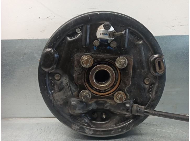 Recambio de mangueta trasera derecha para smart coupe 1.0 cat referencia OEM IAM A4514200002 0204011550 BOSCH