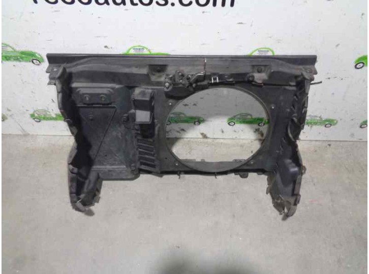 Recambio de calandra delantera de radiador para peugeot 308 1.6 16v referencia OEM IAM PANEL FRONTAL DE FIBRA CON CRRADURA 