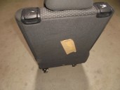 Recambio de asientos trasero derecho para toyota verso 2.0 d-4d cat referencia OEM IAM TELA NEGRA Y GRIS 5 PUERTAS