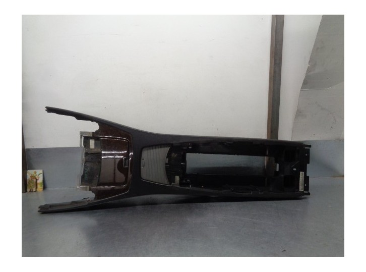 Recambio de apoyabrazos central para bmw serie 7 (e65/e66) 3.0 turbodiesel cat referencia OEM IAM 51167040383 7040383 