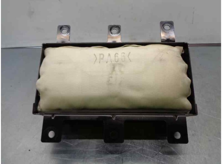 Recambio de airbag delantero derecho para hyundai i30 1.6 cat referencia OEM IAM 845302L000 