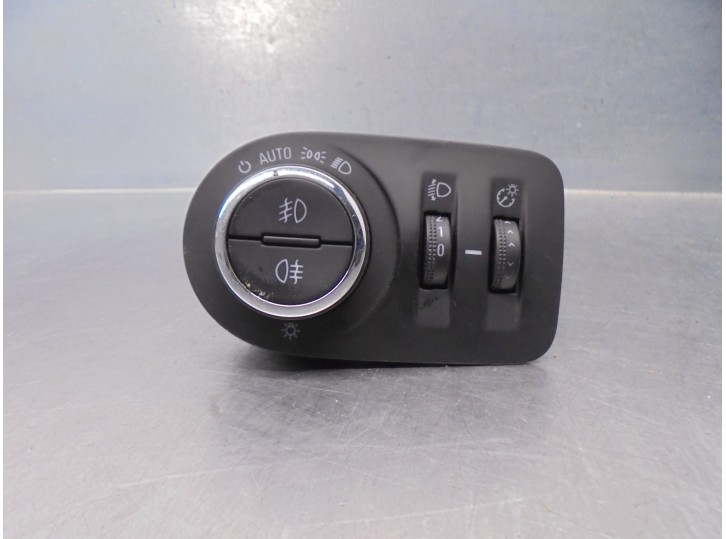 Recambio de mando luces salpicadero para opel corsa e selective referencia OEM IAM 13470445 