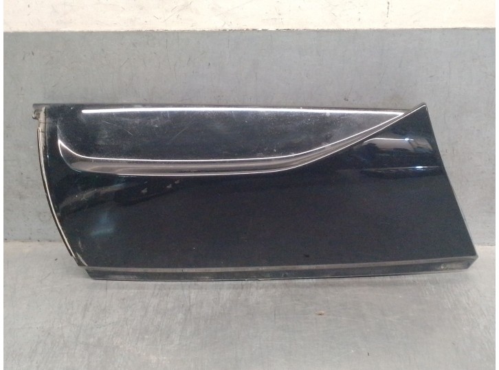 Recambio de molduras traseras para mini mini countryman (f60) cooper referencia OEM IAM 7390230 51137390230 