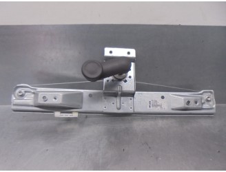 Recambio de elevalunas trasero izquierdo para opel corsa e selective referencia OEM IAM 13188503 MANUAL 5 PUERTAS
