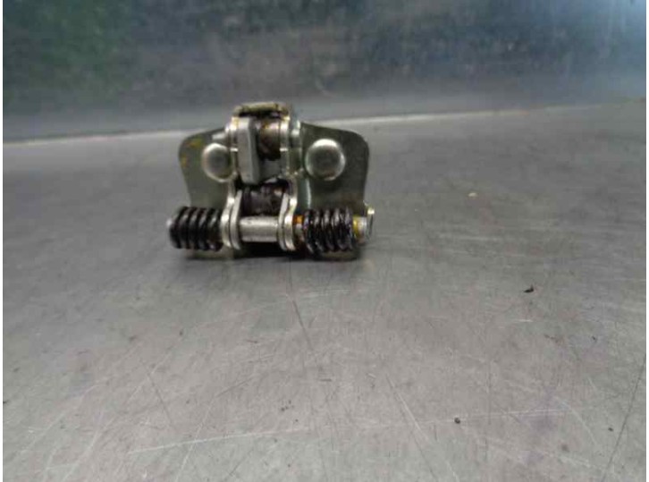 Recambio de retenedor puerta para mazda 6 berlina (gg) 2.0 diesel cat referencia OEM IAM 02559R  