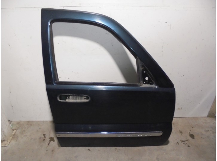 Replacement front right door for Chrysler Jeep Cherokee (KJ) 2.8 CRD CAT OEM IAM reference 55176890AI TEAL GREEN 5 