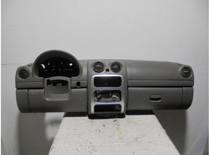 Recambio de salpicadero para chrysler jeep cherokee (kj) 2.8 crd cat referencia OEM IAM 5JM34WL8AE GRIS 