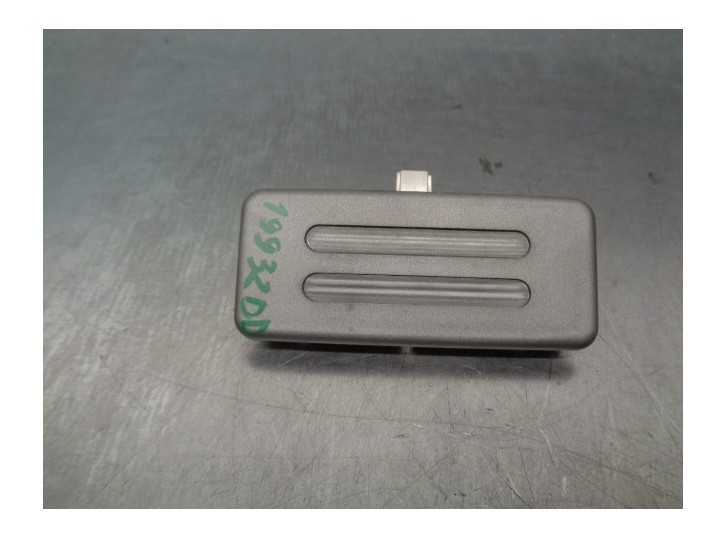 Recambio de luz interior para bmw serie 7 (e65/e66) 3.0 turbodiesel cat referencia OEM IAM 6902972 