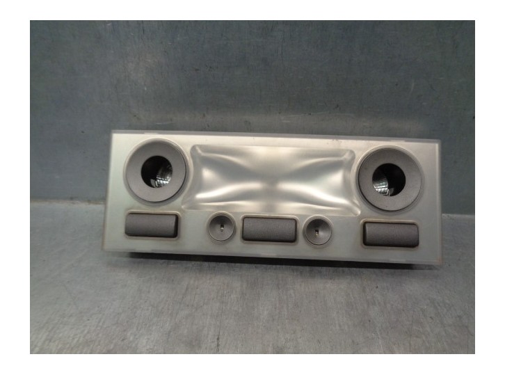 Recambio de luz interior para bmw serie 7 (e65/e66) 3.0 turbodiesel cat referencia OEM IAM 63318379701 TRASERA 