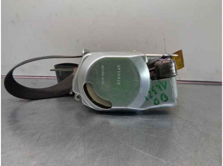 Recambio de cinturon seguridad delantero derecho para hyundai i30 1.6 cat referencia OEM IAM 888202L700 5 PUERTAS