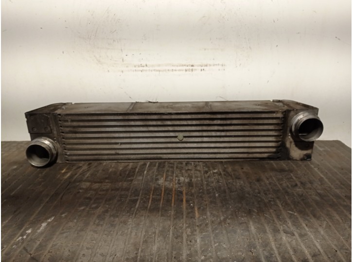 Recambio de intercooler para bmw serie 7 (e65/e66) 3.0 turbodiesel cat referencia OEM IAM 17517790846 A8632 BEHR