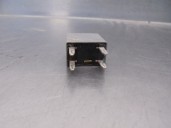 Recambio de rele para opel corsa e selective referencia OEM IAM 13500114  