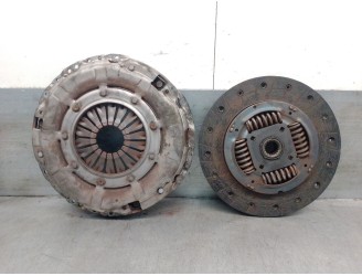 Recambio de kit embrague para hyundai i30 (gd) 1.4 crdi referencia OEM IAM 4110032001 4110032001 VALEO