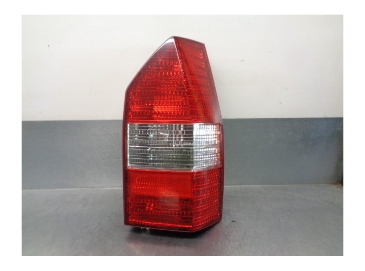 Recambio de piloto trasero derecho para mitsubishi space wagon (n80/n90) 2.4 gdi cat referencia OEM IAM MR482490  