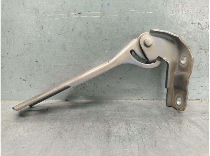 Replacement front left hood hinge for Audi A3 (8P1) 2.0 TDI 16V OEM IAM reference 8P0823301 