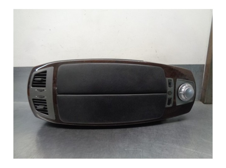 Recambio de apoyabrazos central para bmw serie 7 (e65/e66) 3.0 turbodiesel cat referencia OEM IAM 51167018140 5530582 