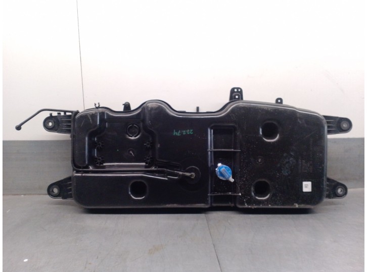 Recambio de deposito combustible para volvo v40 hatchback (525) d2 referencia OEM IAM 32242458 RF 
