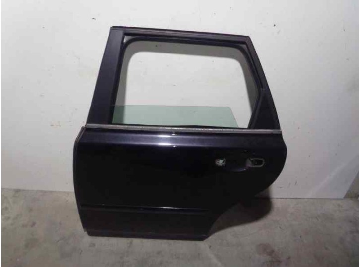 Replacement rear left door for Volvo V50 Estate 2.0 Diesel CAT OEM IAM reference 31335469 BLACK 5 DOORS