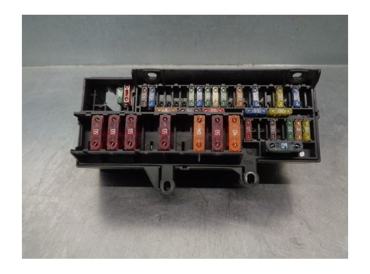 Recambio de caja reles / fusibles para bmw serie 7 (e65/e66) 3.0 turbodiesel cat referencia OEM IAM 6900582 