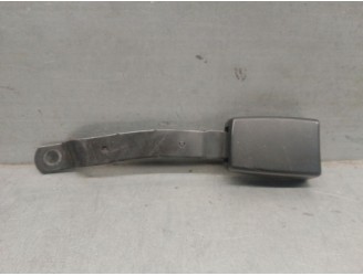 Recambio de enganche cinturon para seat ibiza (6l1) 1.9 tdi referencia OEM IAM 6Q0857755  