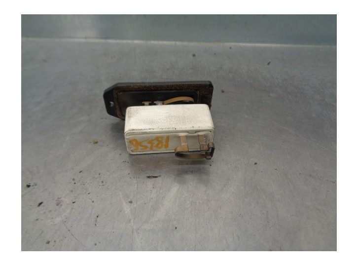 Recambio de resistencia calefaccion para mitsubishi space wagon (n80/n90) 2.4 gdi cat referencia OEM IAM MR398371  