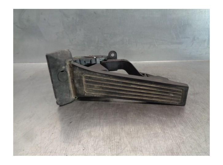 Recambio de potenciometro pedal para hyundai ix35 1.7 crdi cat referencia OEM IAM 327002S000 DH327272S000 