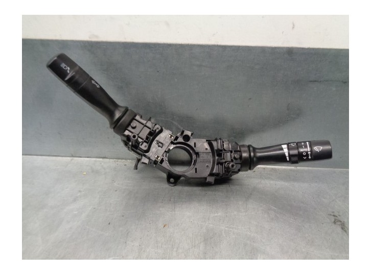 Recambio de mando luces para hyundai i40 1.7 crdi cat referencia OEM IAM 934202Y610 934103Z200 