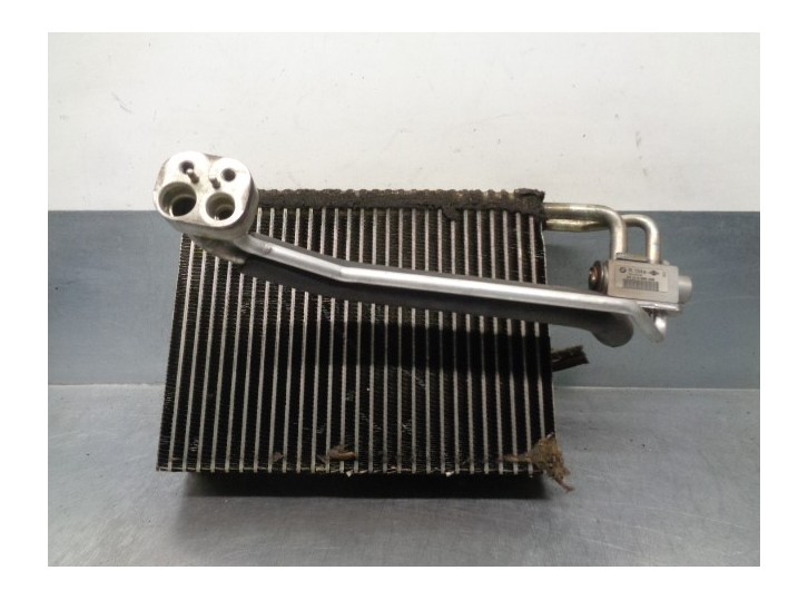 Recambio de evaporador aire acondicionado para bmw serie 7 (e65/e66) 3.0 turbodiesel cat referencia OEM IAM 64119134628 64119178