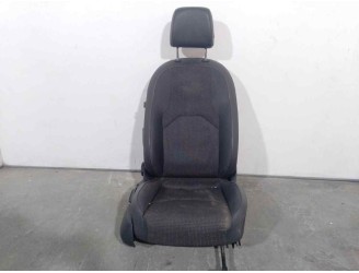 Replacement front right seat for SEAT León (5F1) 1.4 16v TSI OEM IAM reference 5F0881375L BLACK FABRIC AND LEATHER 5 DOOR