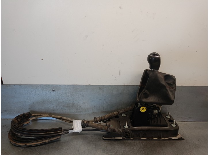 Recambio de palanca cambio para seat leon (5f1) 1.4 16v tsi referencia OEM IAM 5Q0711049AN 
