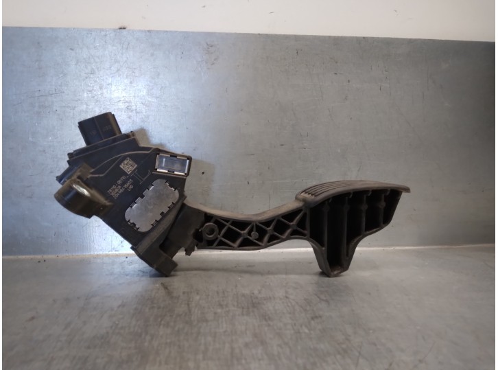 Recambio de potenciometro pedal para toyota yaris (_p13_) 1.5 hybrid (nhp130_) referencia OEM IAM 781100D110 20498418603 CTS