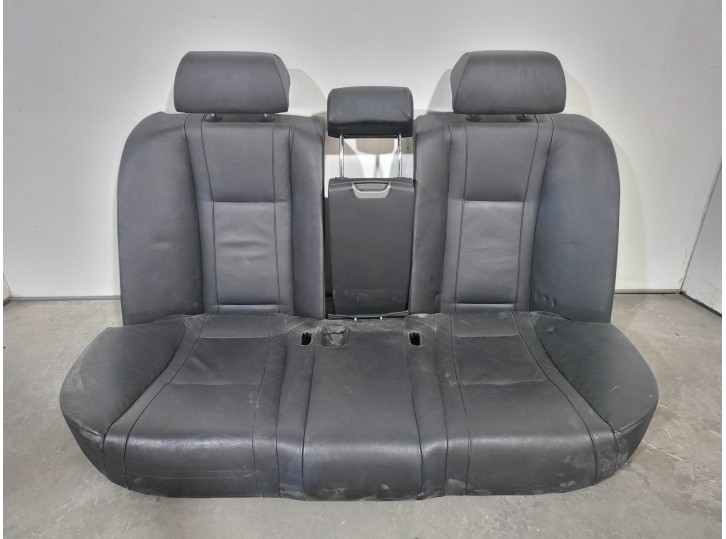 Recambio de asientos traseros para bmw serie 7 (e65/e66) 3.0 turbodiesel cat referencia OEM IAM 52207035019 CUERO NEGRO 4 PUERTA