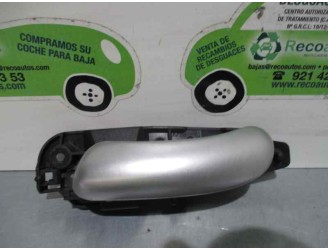 Replacement rear left interior door handle for Fiat Stilo (192) 1.9 8V JTD CAT (939A1000 / 192A8000) OEM IAM reference 