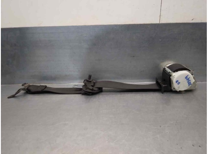 Recambio de cinturon seguridad delantero derecho para bmw serie 1 berlina (e81/e87) 2.0 16v referencia OEM IAM 330598493 5 PUER