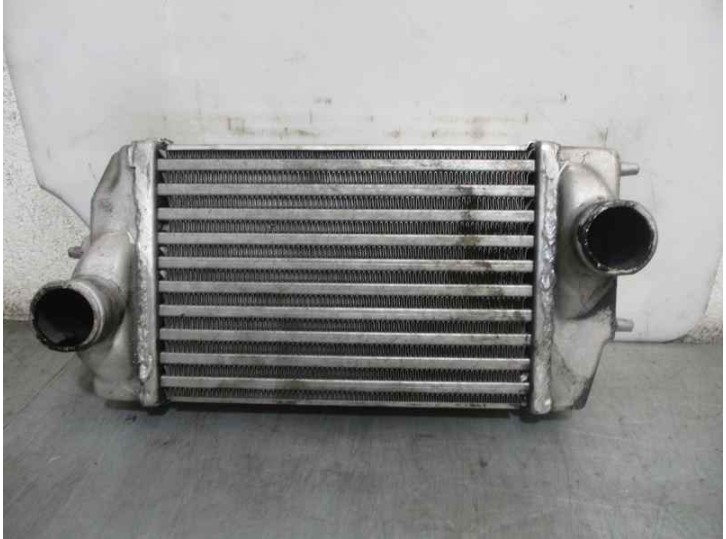 Replacement intercooler for Chrysler Voyager (RG) 2.5 CRD CAT OEM IAM reference 83403D2710 868503A VALEO