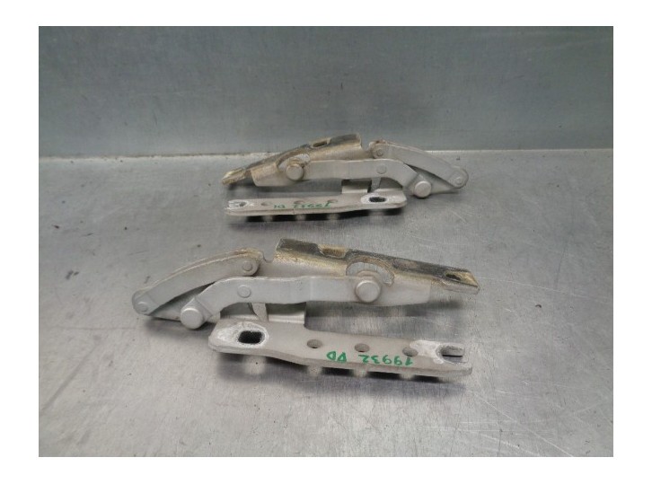 Recambio de bisagra capot para bmw serie 7 (e65/e66) 3.0 turbodiesel cat referencia OEM IAM 41617210672 41617210671 