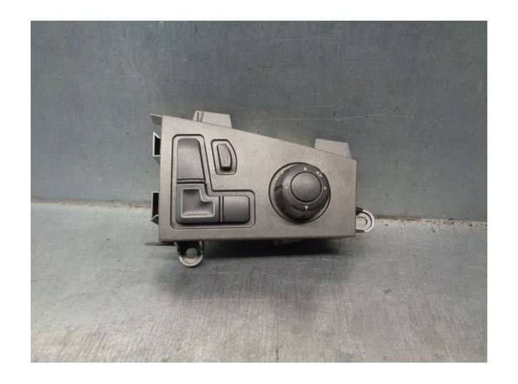 Recambio de mando asiento derecho para bmw serie 7 (e65/e66) 3.0 turbodiesel cat referencia OEM IAM 6918387 