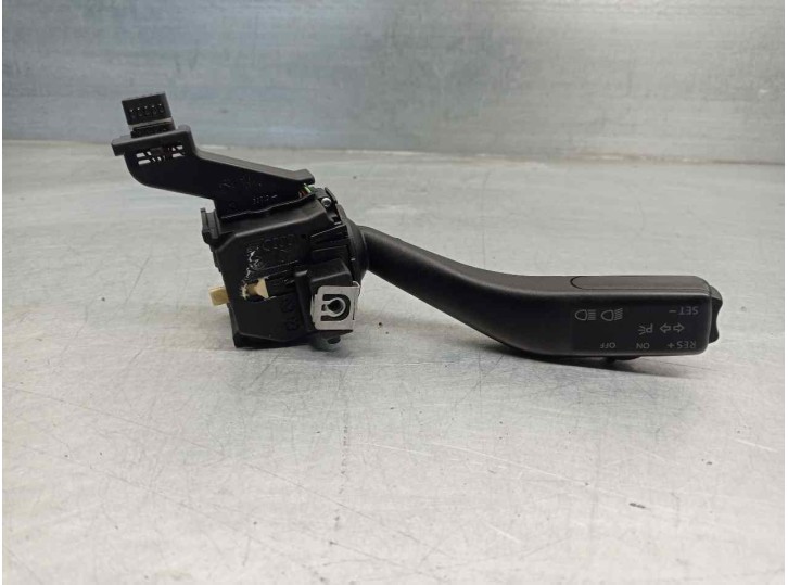 Recambio de mando luces para volkswagen golf v variant (1k5) 1.4 16v tsi referencia OEM IAM 1K0953513A 