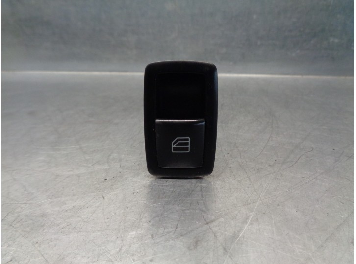 Replacement rear right window switch for Mercedes-Benz M-Class (W164) 3.0 CDI CAT OEM IAM reference A2518200510 